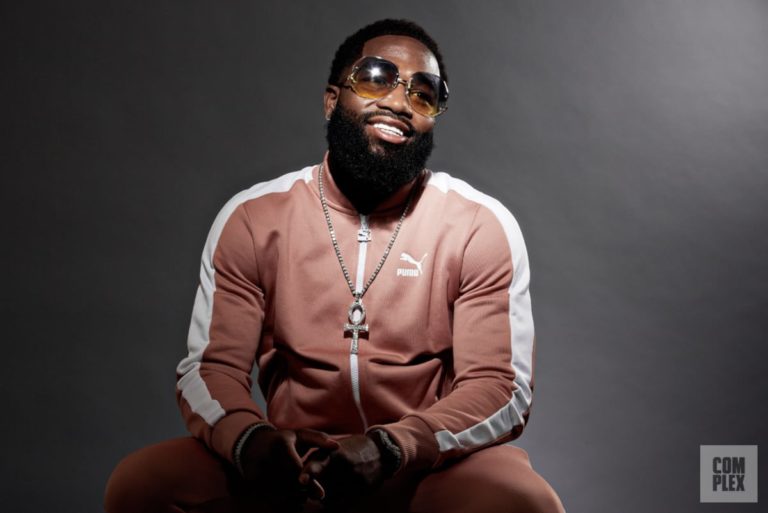 Boxing: Adrien Broner signs huge $50 Million deal with Floyd Mayweather
