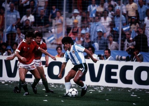 argentina-v-hungary-world-cup-1982-63812.jpg