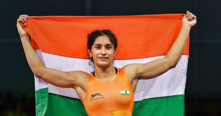 Asian Games: Vinesh Phogat wins historic GOLD medal for India (VIDEO)