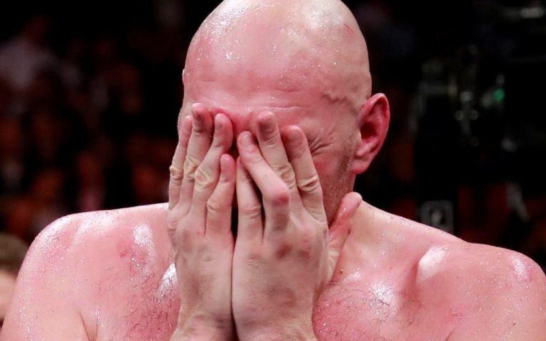 Twitter reacts to the controversial DRAW between Tyson Fury and Deontay Wilder
