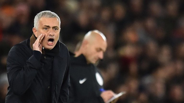 Lee Dixon reveals when Mourinho will be sacked
