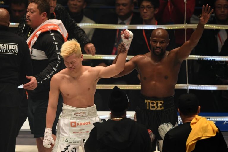 Floyd Mayweather made a whopping ₹45 Lakhs per second in his fight against Tenshin Nasukawa in Japan