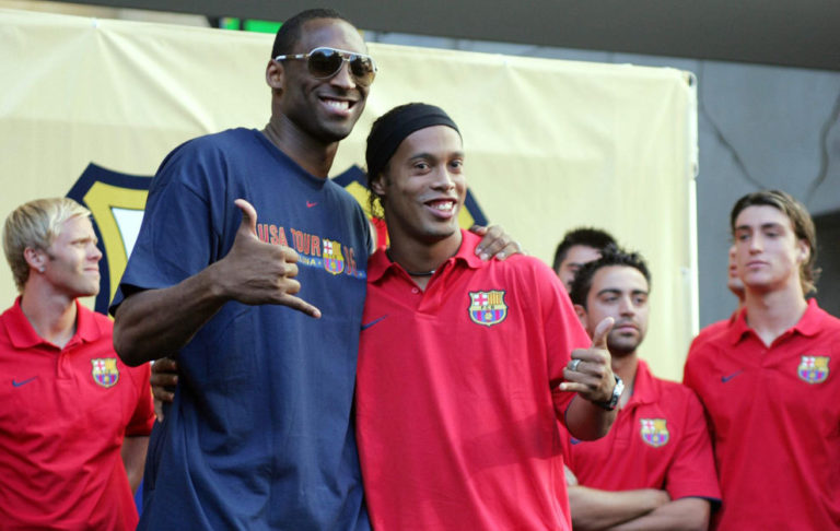 Watch : How Ronaldinho introduced a 17 year old Messi to Kobe Bryant
