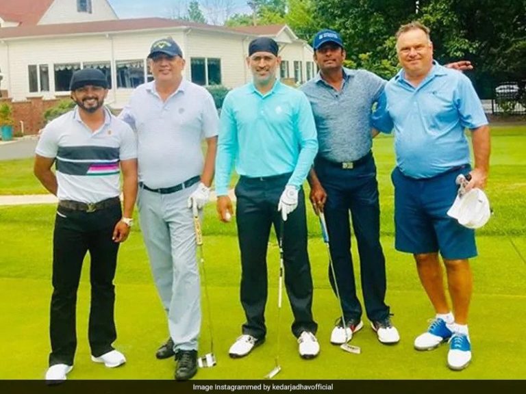 MS Dhoni Kedar Jadhav seen enjoying golf on National Sports Day