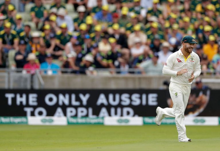 Watch: David Warner’s hilarious response to an English fan calling him cheat