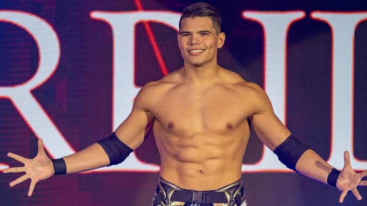 Up and coming WWE superstar still finds time for college!