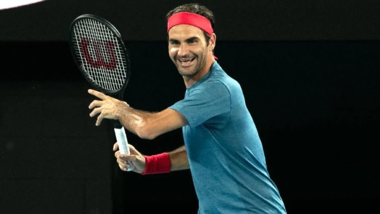This video of Roger Federer dancing during a tennis match will put a smile on your face!