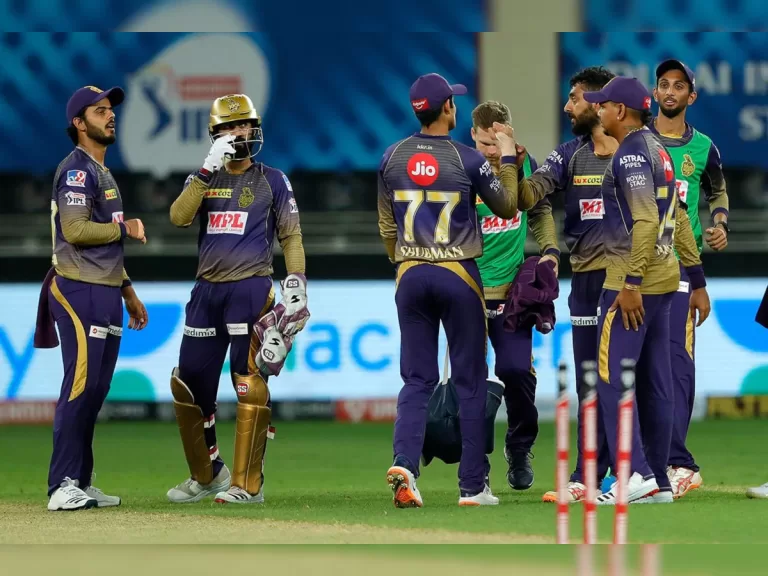 WATCH: Kolkata Knight Riders players compete in a six hitting contest