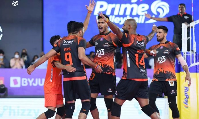 Prime Volleyball League: Ahmedabad Defenders defeat Bengaluru Torpedoes 3-2 to win title
