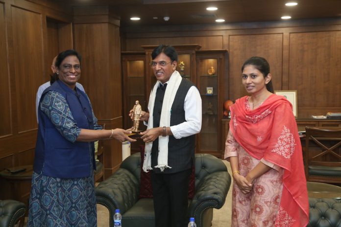 Mansukh Mandaviya Mansukh Mandaviya