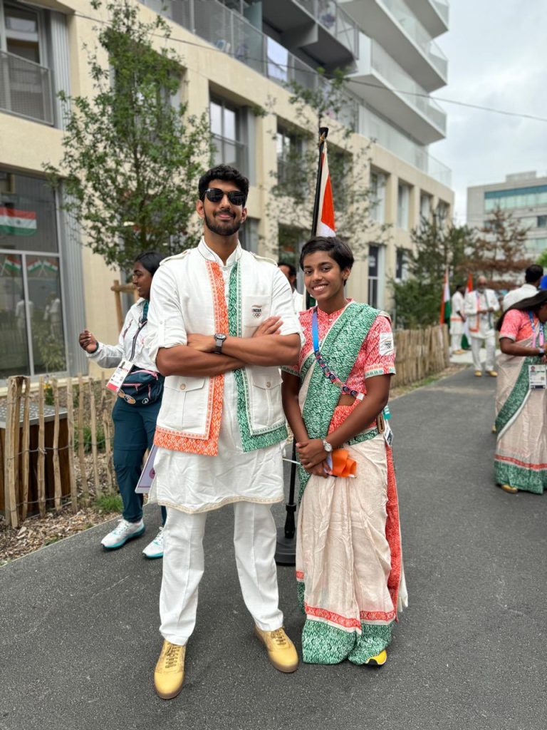 Dhinidhi Desinghu & Srihari Nataraj