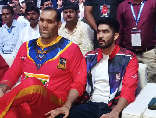 Khali, Vijender recreate WWE-Triple H moment at Pro Panja League:MP Hathodas lose to Mumbai; Kiraak Hyderabad beat Sher-e-Ludhiana on Day 1 of Season 2