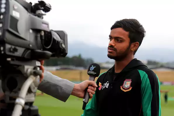 mahidul-made-his-test-debut-la